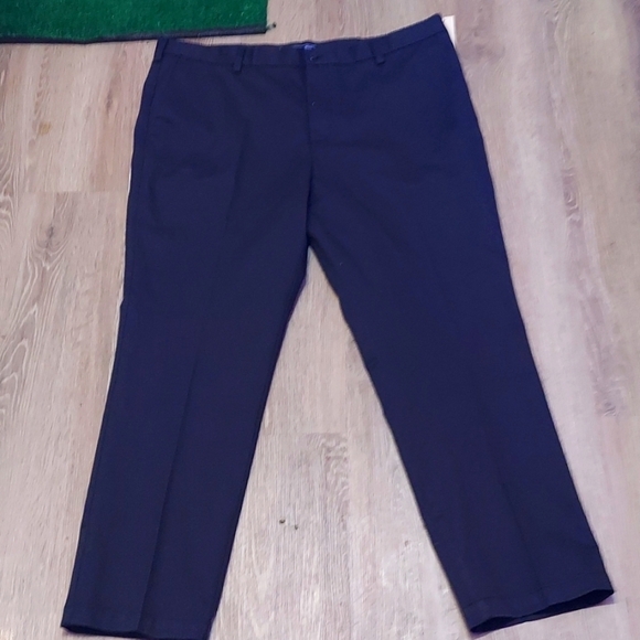 IZOD casual pants. Nwt - Picture 1 of 4